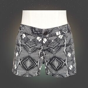 Volcom size 7 Y2K Low Rise Skate Surf Indie Tribal Print Shorts Black White